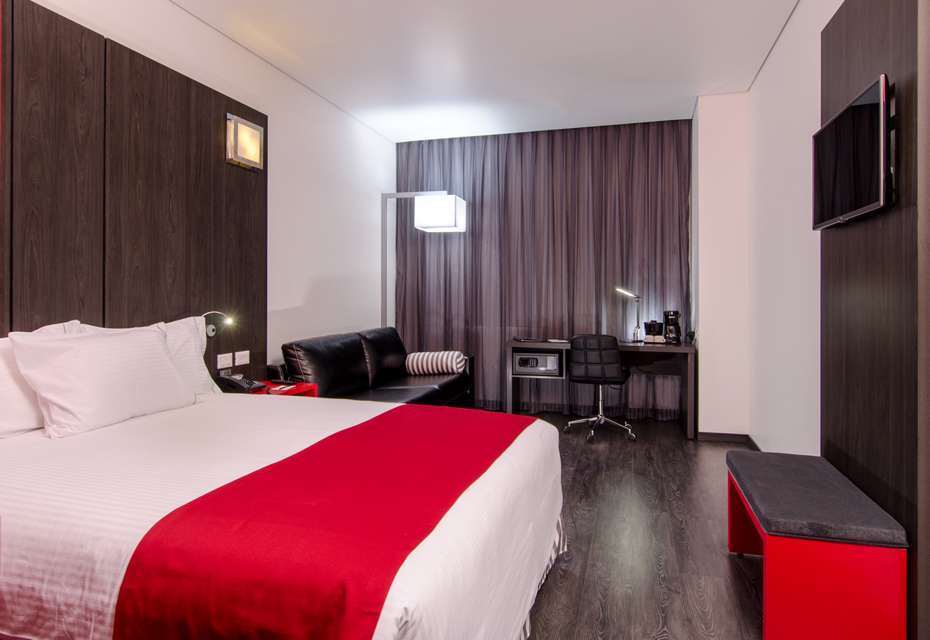 Ramada Encore By Wyndham Puebla Zimmer foto